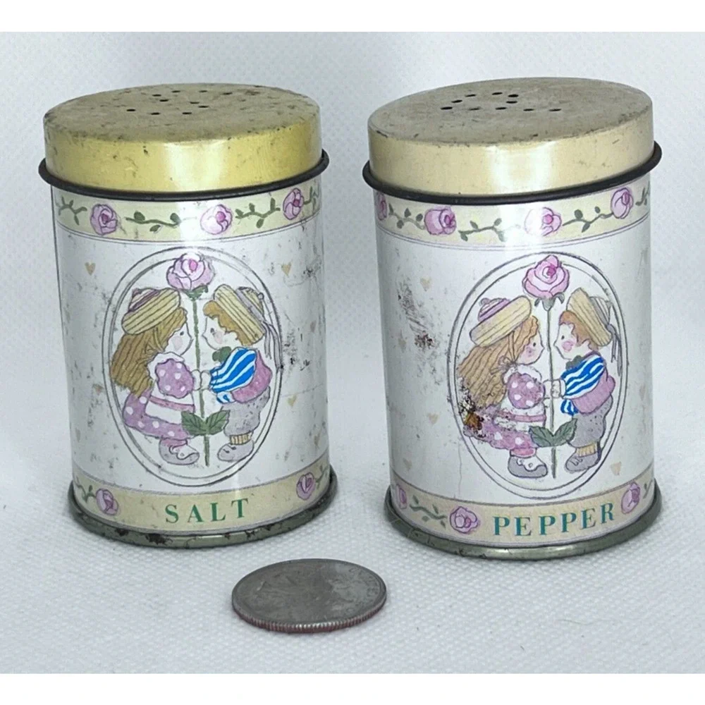 1989 Hartin International Tin Salt & Pepper Shakers Girl & Boy Picnic Vintage